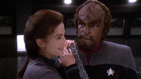 when do dax and worf start dating